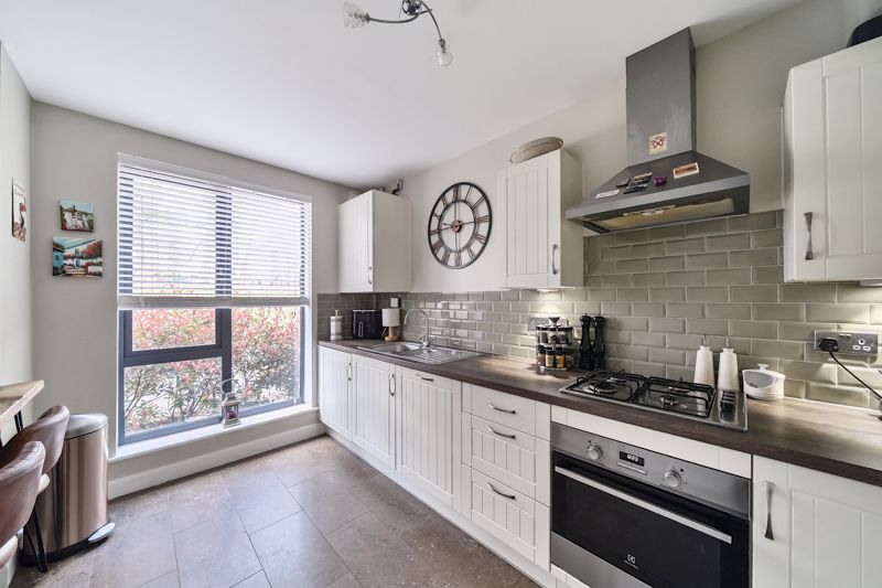 Kitchen- click for photo gallery